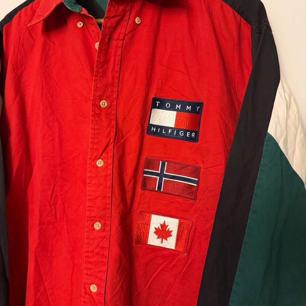 Tommy Hilfiger Vintage Colorblock Flag Patch Ski Shirt Mens Large Red Green - Picture 2 of 6